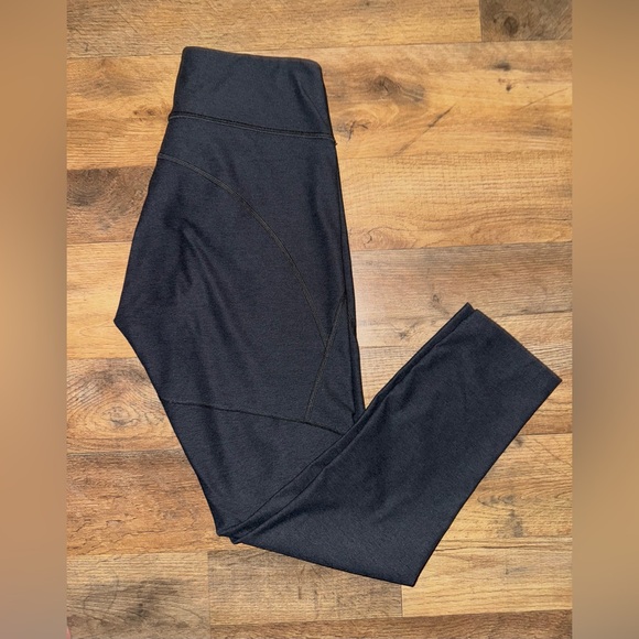 Outdoor Voices Charcoal Grey Warmup Leggings 7/8 - Size S - Picture 7 of 7